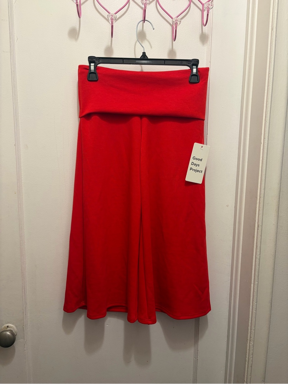 Good Days Project red gaucho pants size small